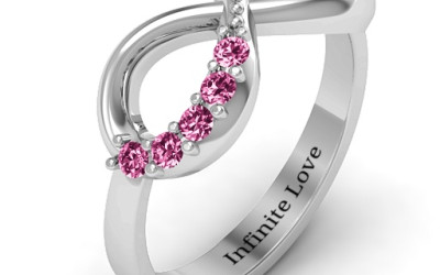 Gold Name's Heart: Crafting Your Birthstone Infinity Ring