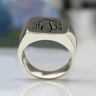 Personalised Signet Ring 18CT Gold with Monogram