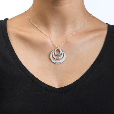 Solid Gold Jewellery for Mums - Three Disc Necklace