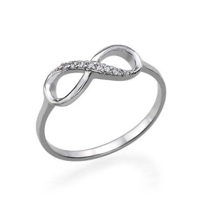 18CT White Gold With Moissanite Infinity Ring