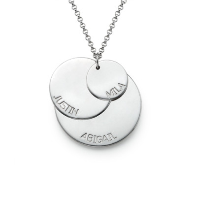 18CT White Gold Mummy Necklace with Kid's Names