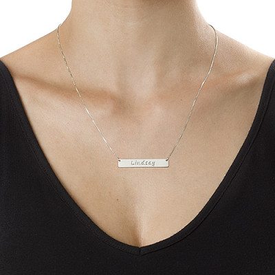 18CT White Gold Bar Nameplate Necklace