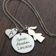 Crafting Love: The Solid Gold Mother Necklace Story Unveiled