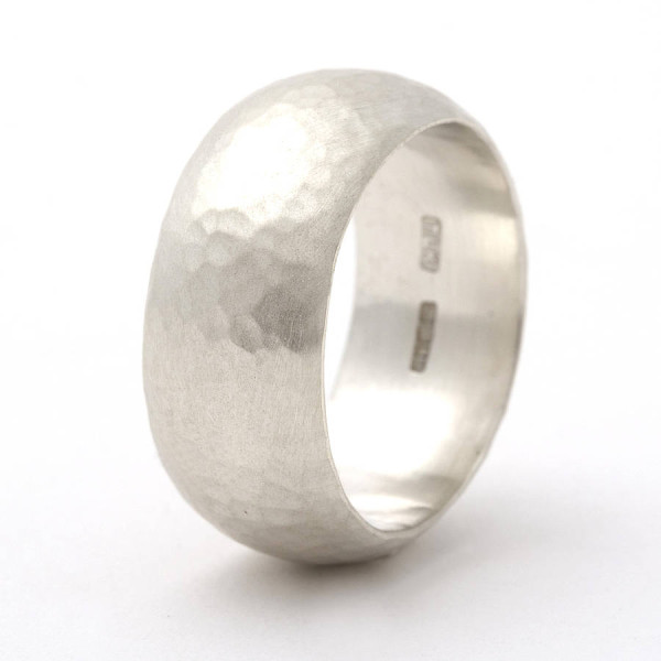 Chunky 18CT Gold Rounded Hammered Ring