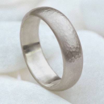 Mens 6mm Hammered Ring In 18CT Gold