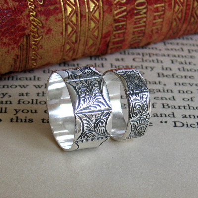 Mens Victorian Style Solid White Gold Ring