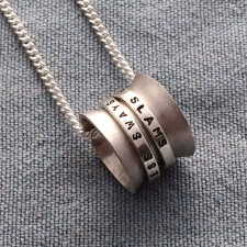 Solid Gold Spinner: Crafting Kinetic Gold Jewellery with Ethical Artistry