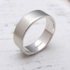 Crafting Forever: Your Personalised White Gold Wedding Ring
