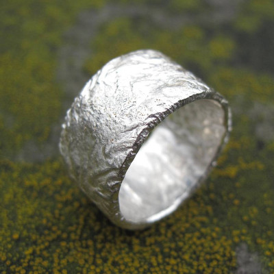 18CT White Gold Rocky Outcrop Broad Ring