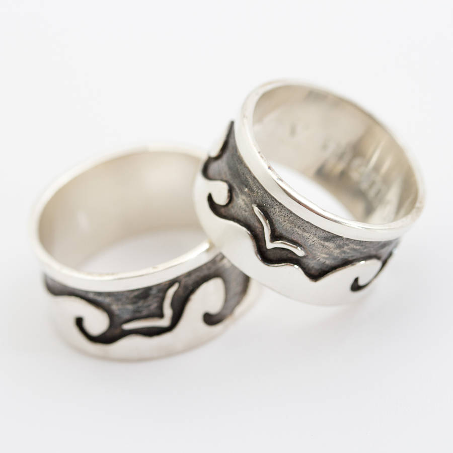 Beside The Sea Solid White Gold Ring