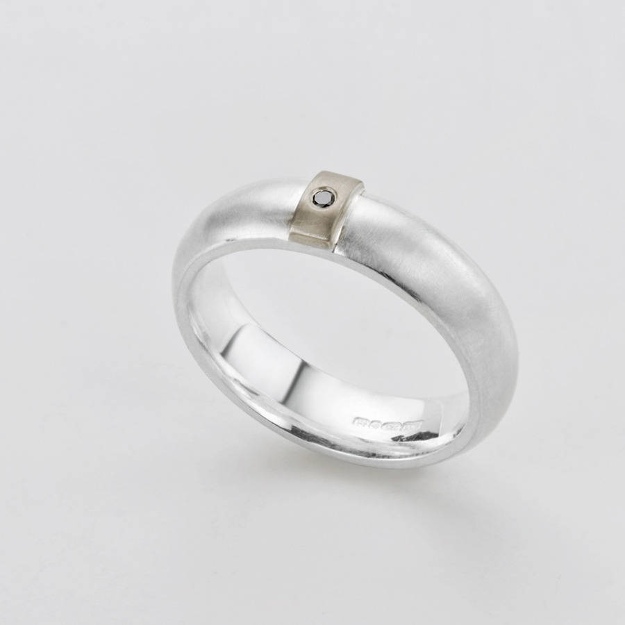 Black Diamond Linear Solid White Gold Ring